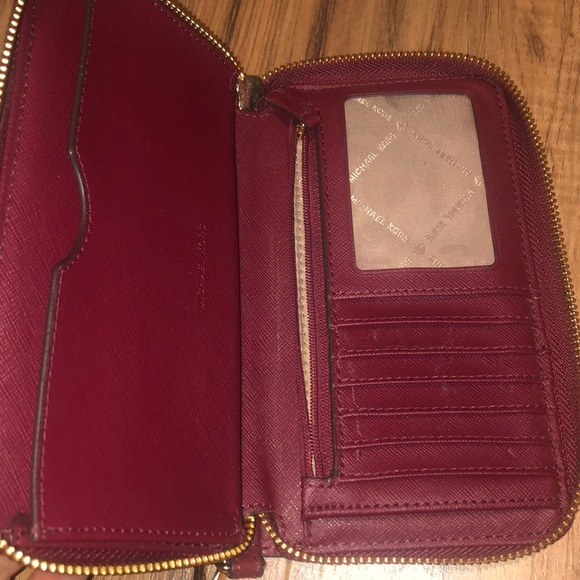 michael kors maroon wallet